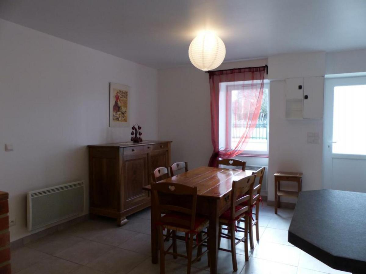 Poezat Maison Renovee Avec Cour Privee, Proche De Gannat, 3 Chambres, Animaux Acceptes, Equipements Modernes. - Fr-1-489-37 מראה חיצוני תמונה