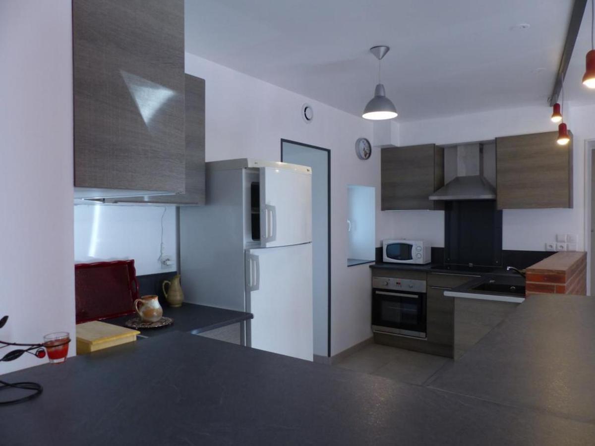 Poezat Maison Renovee Avec Cour Privee, Proche De Gannat, 3 Chambres, Animaux Acceptes, Equipements Modernes. - Fr-1-489-37 מראה חיצוני תמונה