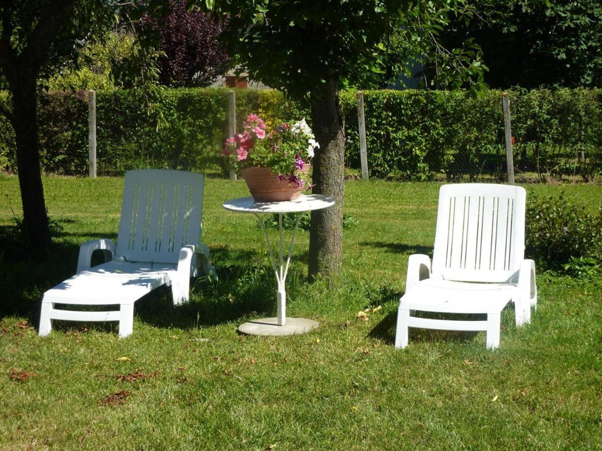 Poezat Maison Renovee Avec Cour Privee, Proche De Gannat, 3 Chambres, Animaux Acceptes, Equipements Modernes. - Fr-1-489-37 מראה חיצוני תמונה
