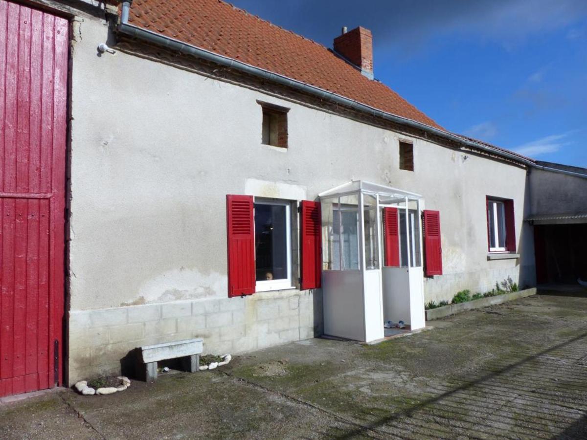 Poezat Maison Renovee Avec Cour Privee, Proche De Gannat, 3 Chambres, Animaux Acceptes, Equipements Modernes. - Fr-1-489-37 מראה חיצוני תמונה